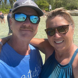 Meet your Posher, Debbie